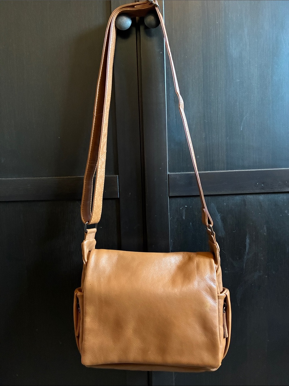 Gianni Conti classic Tan Leather Crossbody Bag
